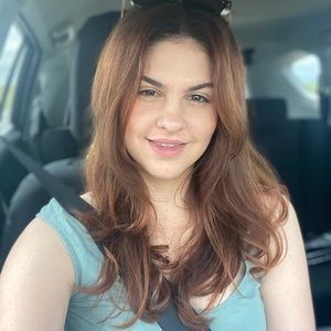 Meet your Posher, Lyndel